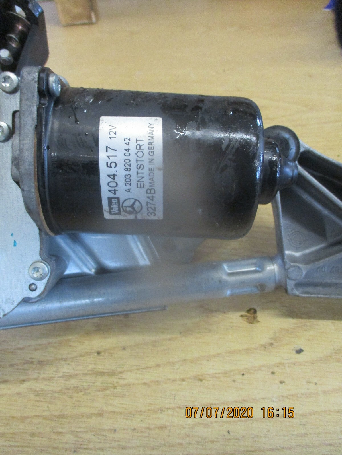 MERCEDES C CLASS FRONT WINDSCREEN WIPER MOTOR WITH LINKAGES 40451712V