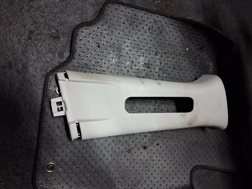 2022 SUZUKI VITARA MK4 OS DRIVER SIDE PILLAR B TRIM COVER 7621154P1
