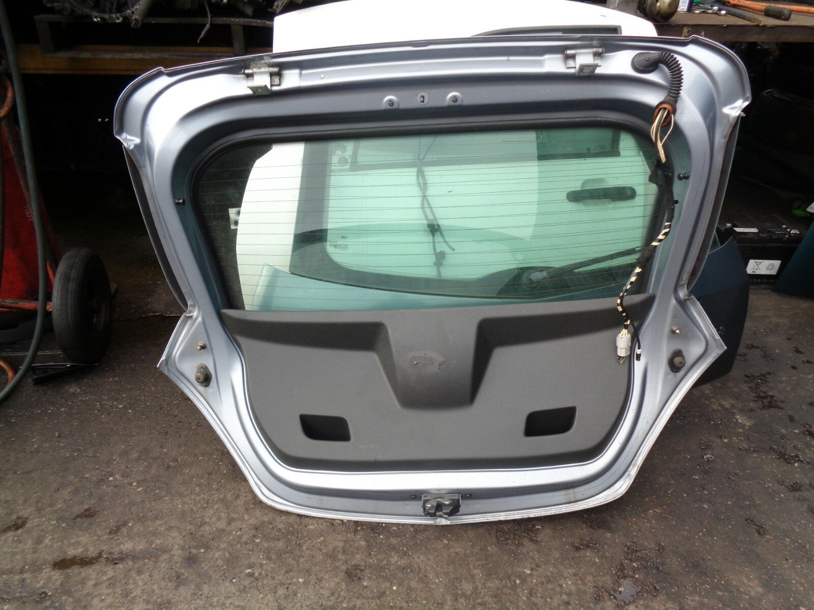VAUXHALL CORSA D 2008 REAR COMPLETE TAILGATE SILVER