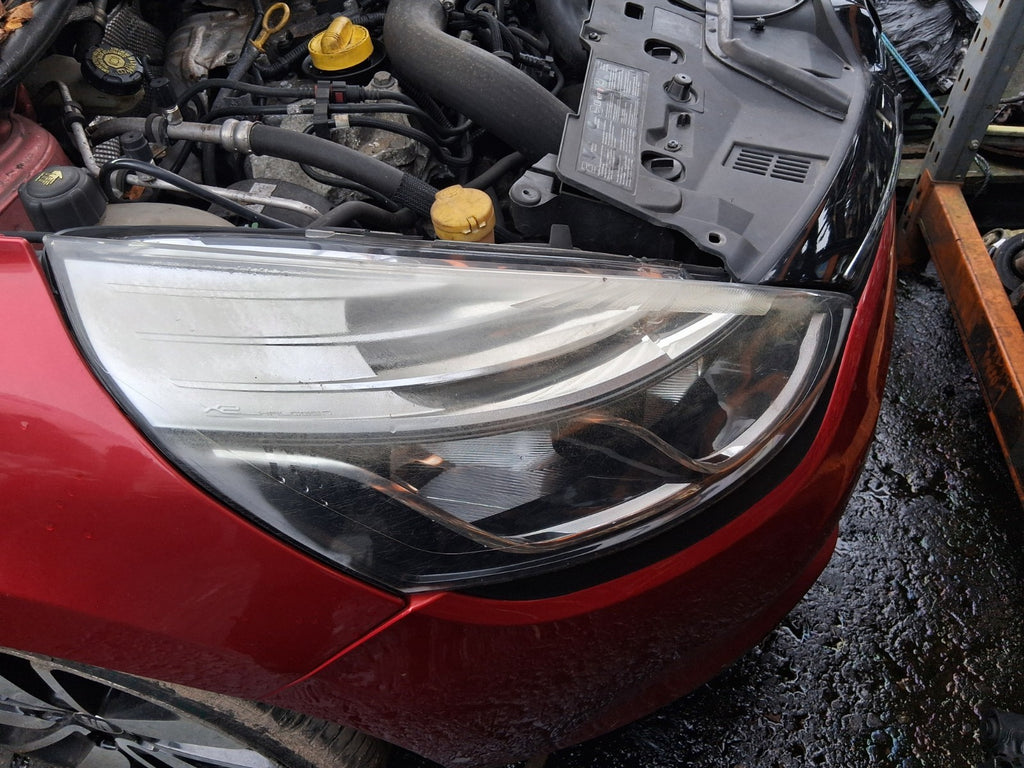2013 RENAULT CLIO X98 MK4 OSF DRIVER SIDE FRONT RIGHT HEADLIGHT