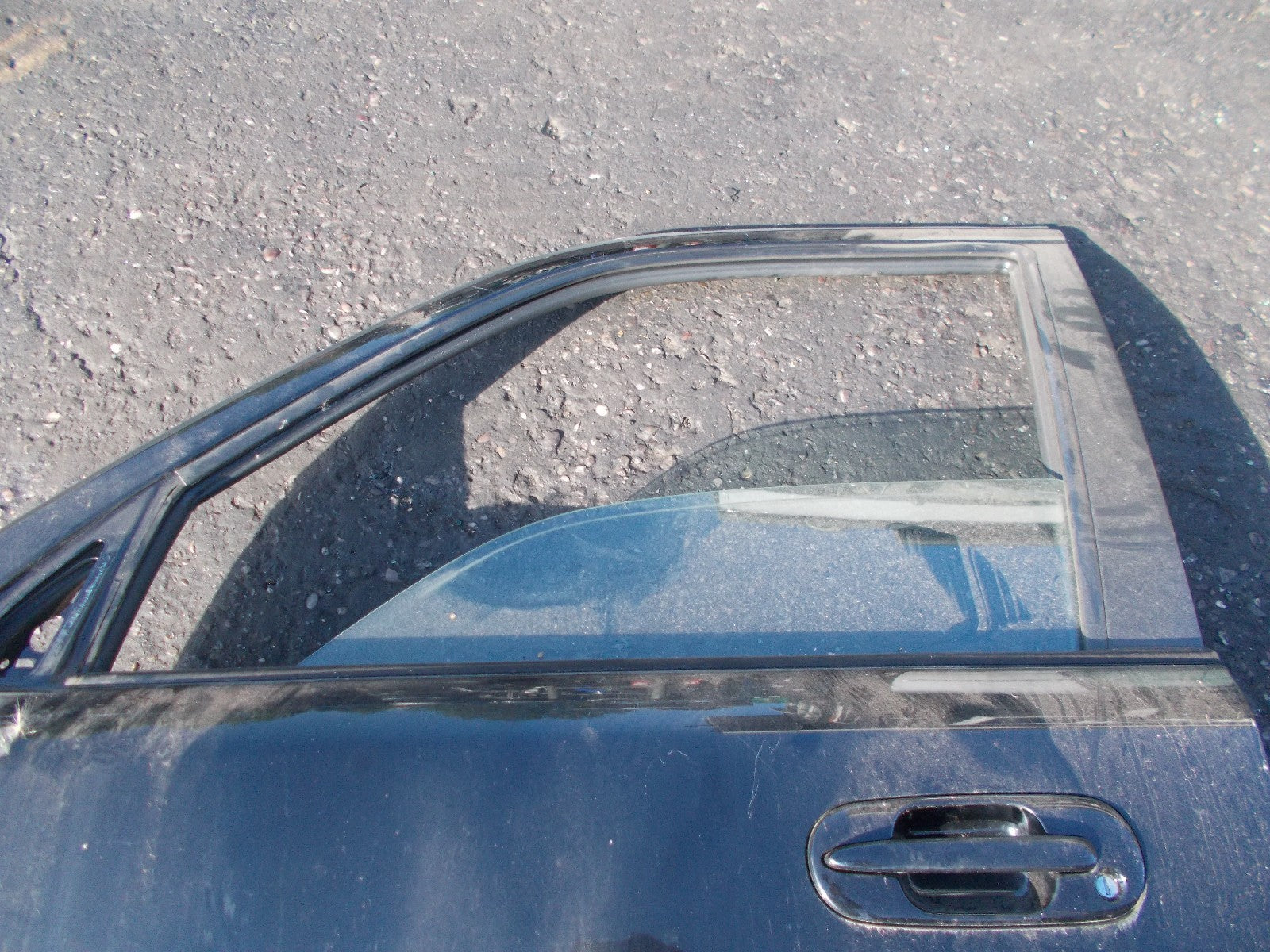 HONDA CRV CR-V MK1 2001 PASSENGER SIDE FRONT DOOR BLACK NEAR SIDE FRONT NSF