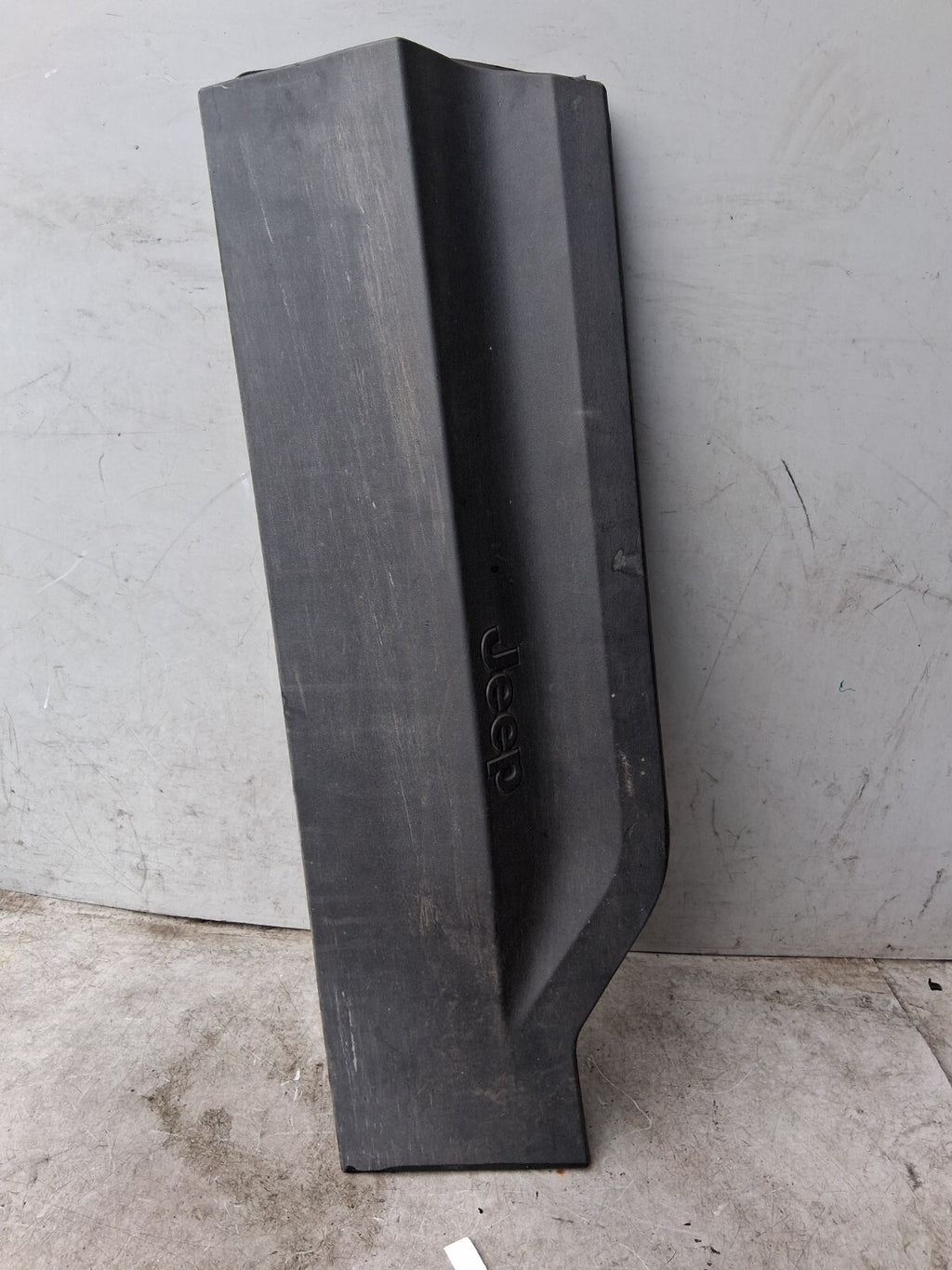 2024 JEEP AVENGER NSR PASSENGER SIDE REAR DOOR MOULDING TRIM 735730054