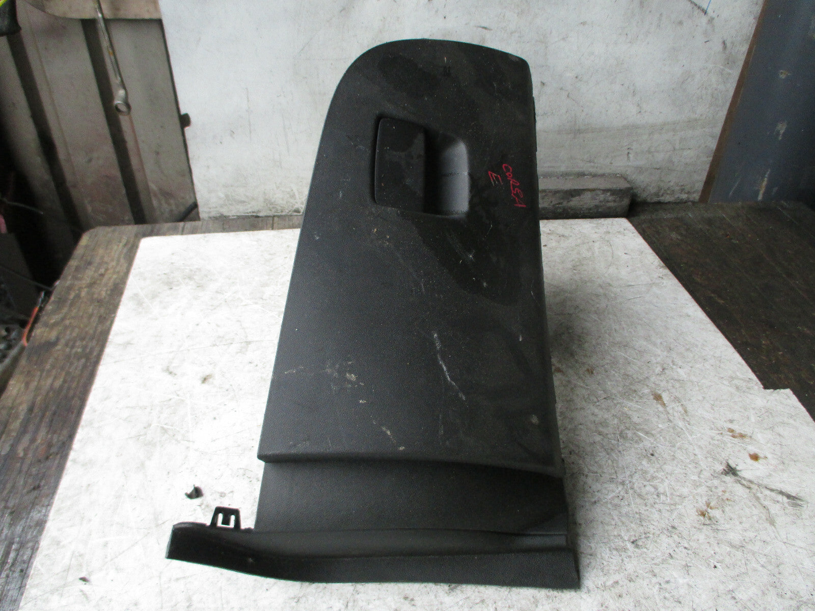 VAUXHALL CORSA E 2018 INTERIOR STORAGE COMPARTMENT GLOVEBOX GLOVE BOX 460029937