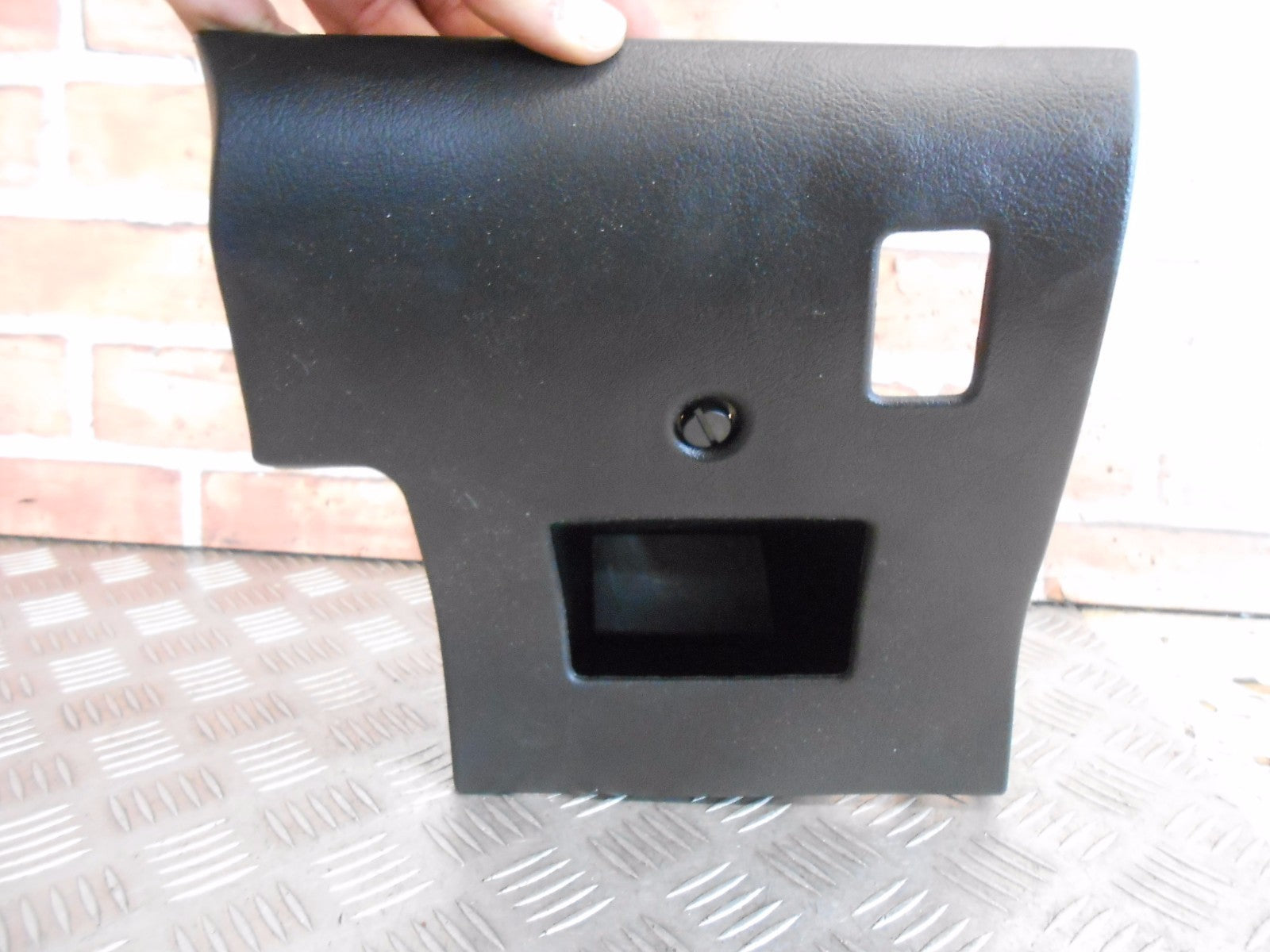 PEUGEOT 307 CC 307 O/S LOWER DASH BOARD FACIA PANEL & STORAGE POCKET 9637031277