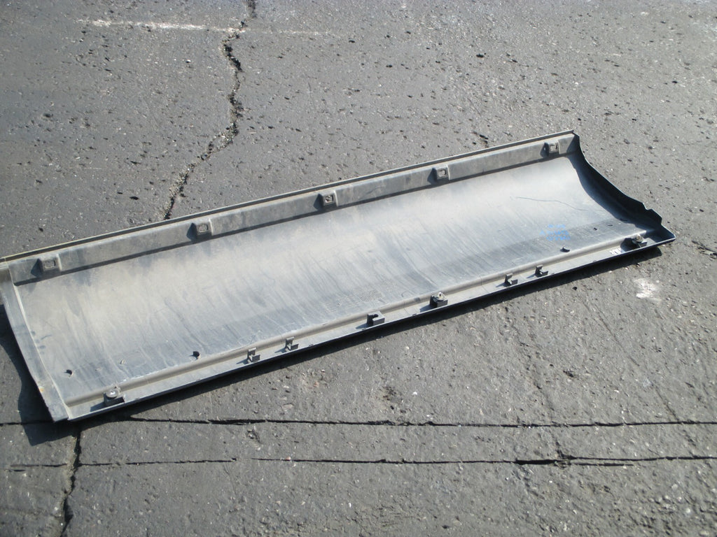 IVECO DAILY MK5 2015 DRIVER OFF SIDE MIDDLE TRIM MOULDING 500326827