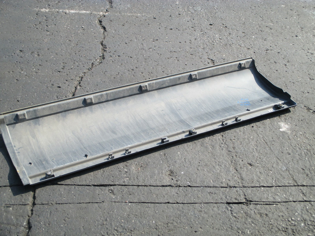 IVECO DAILY MK5 2015 DRIVER OFF SIDE MIDDLE TRIM MOULDING 500326827