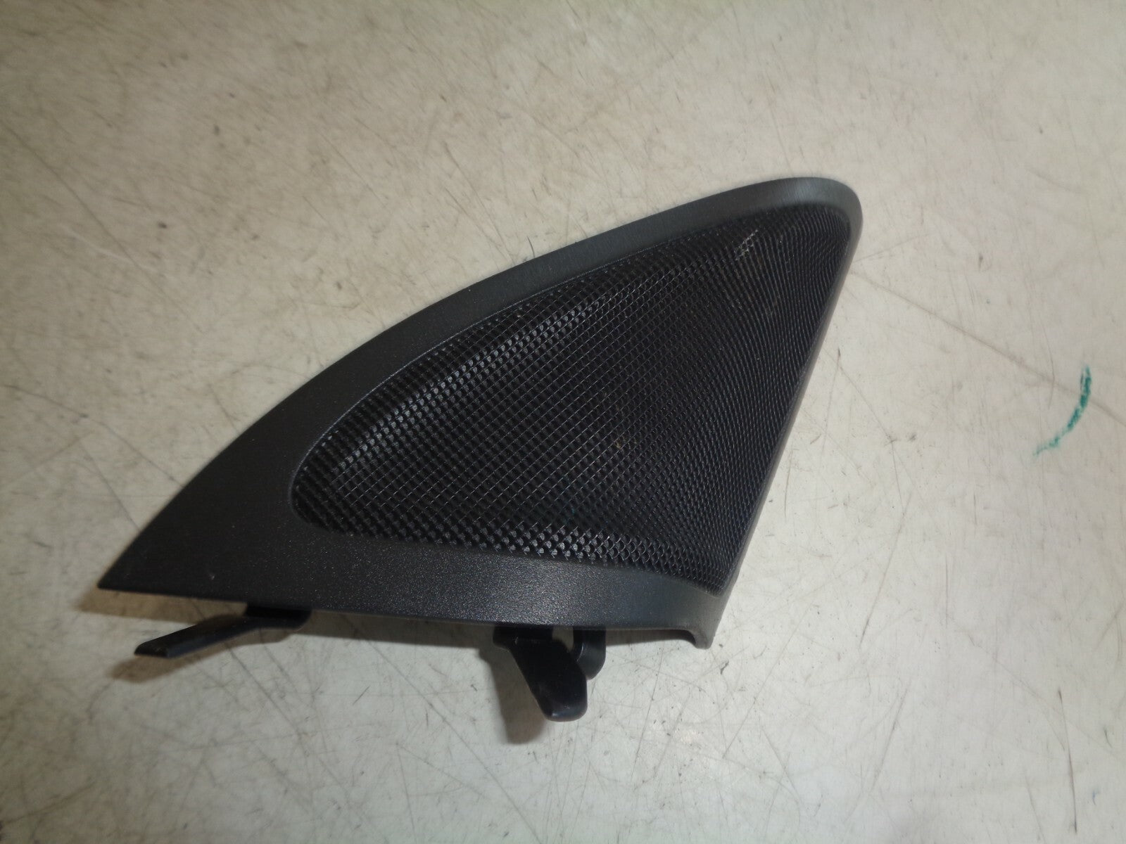 MERCEDES GLA MK1 X156 2019 OS DRIVER SIDE FRONT DOOR TWEETER SPEAKER A1567200211
