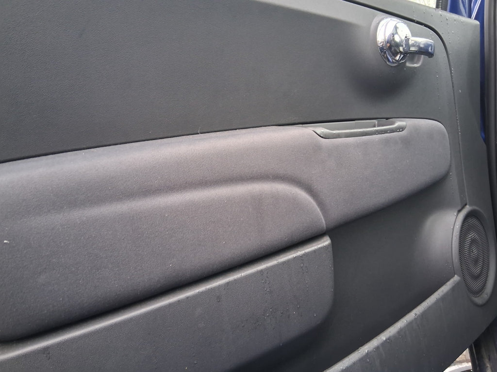 2010 FIAT 500 LOUNGE MK1 NS PASSENGER SIDE LEFT DOOR CARD PANEL