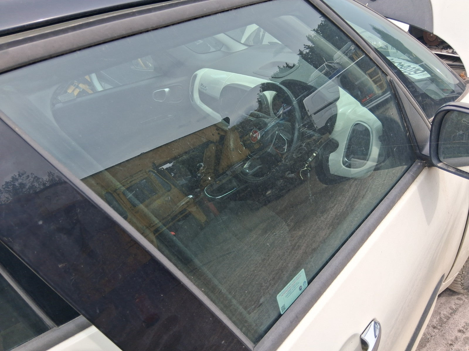 2019 FIAT 500L URBAN OSF DRIVER SIDE FRONT WINDOW GLASS