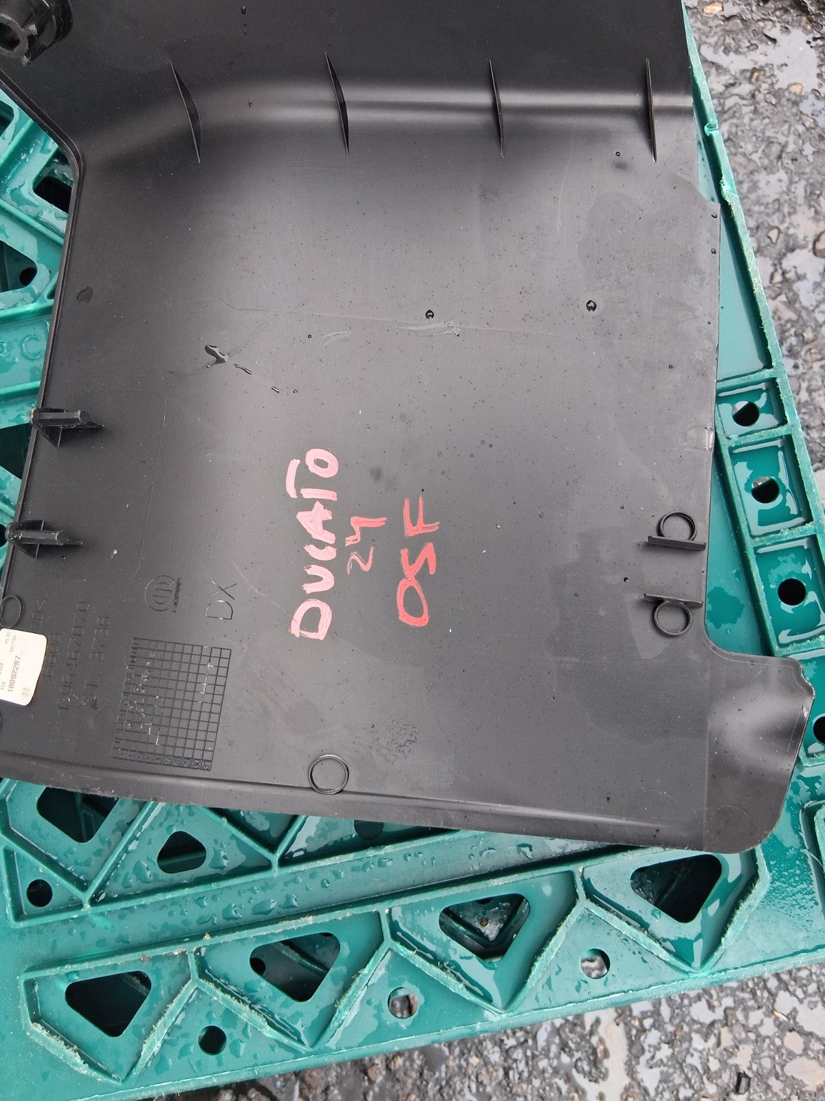 2024 FIAT DUCATO MK3 OS DRIVER SIDE FRONT RIGHT LOWER B PILLAR TRIM 1306467070