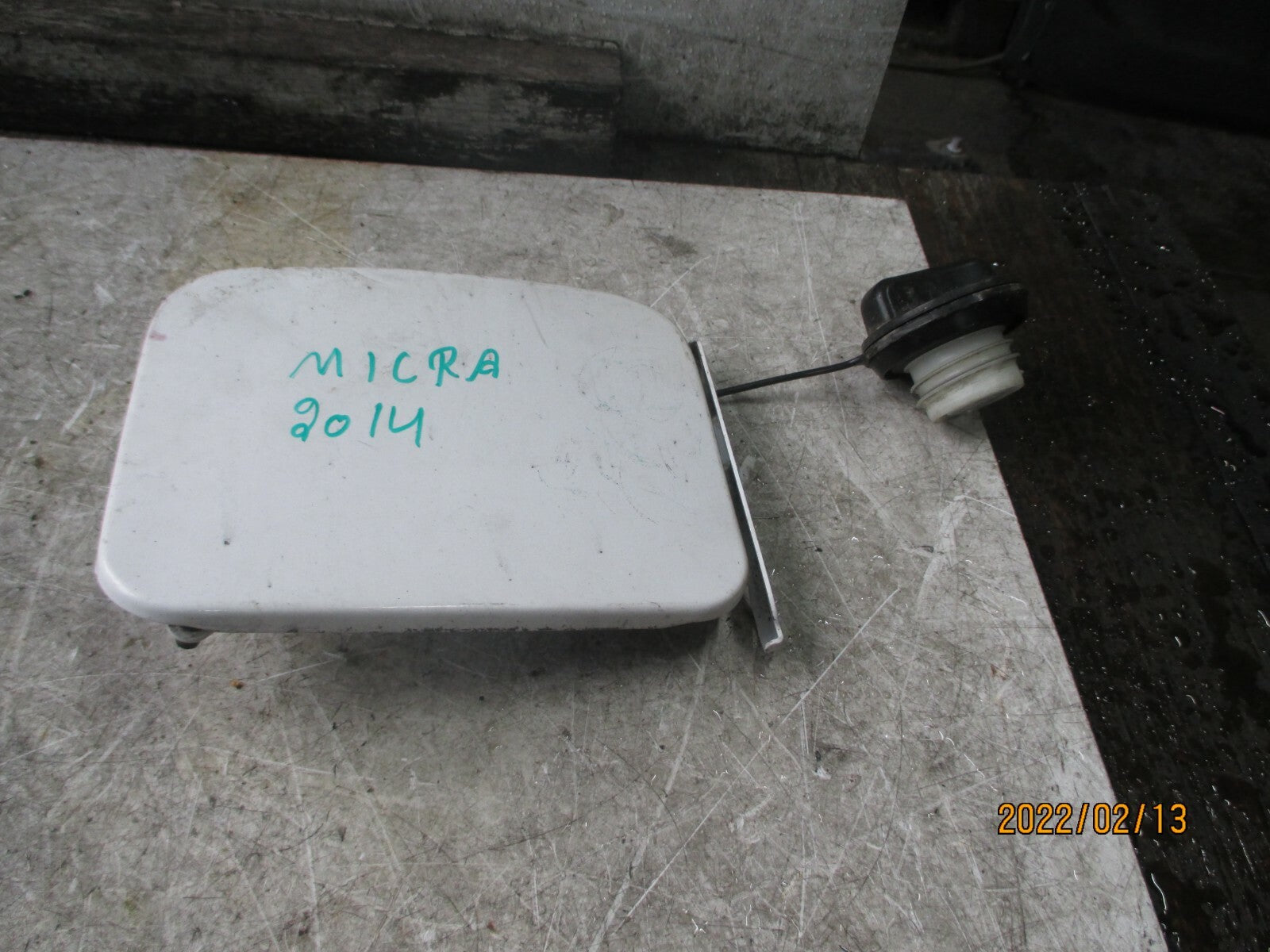 NISSAN MICRA K13 2014 FUEL FILLER FLAP WHITE