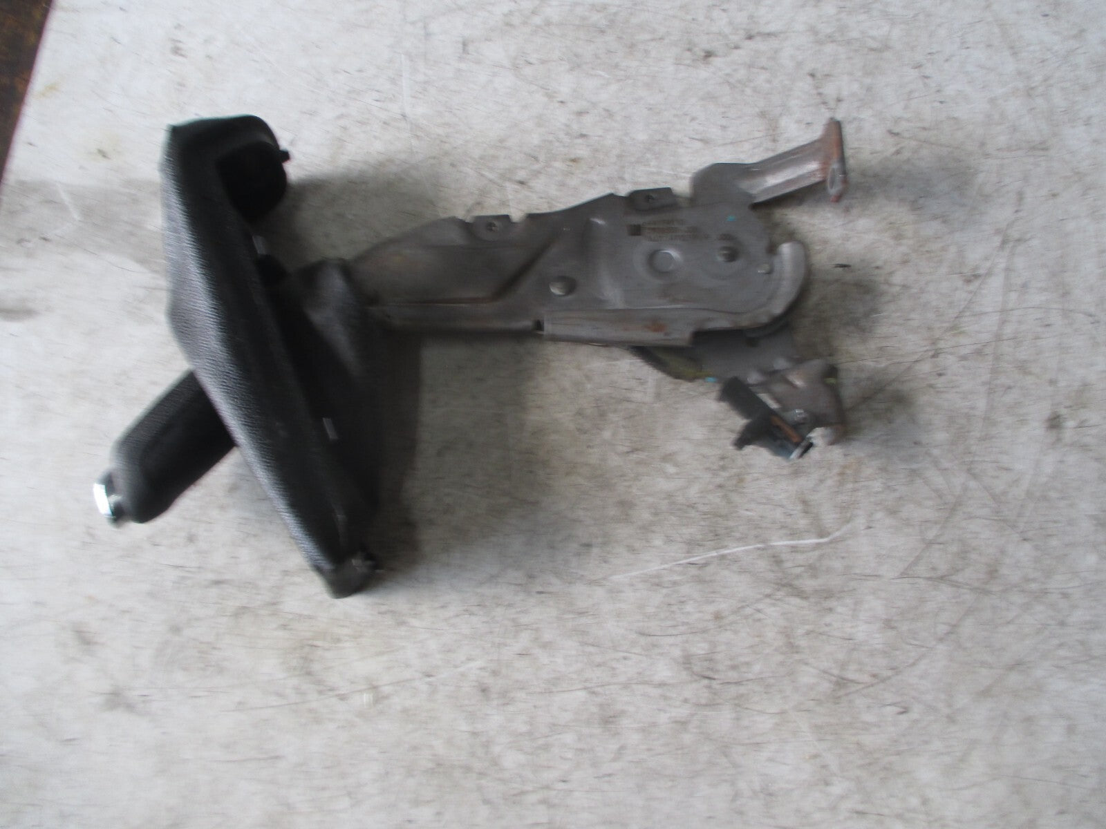 VAUXHALL CORSA D 2013 HANDBRAKE LEVER MECHANISM GM 644194110