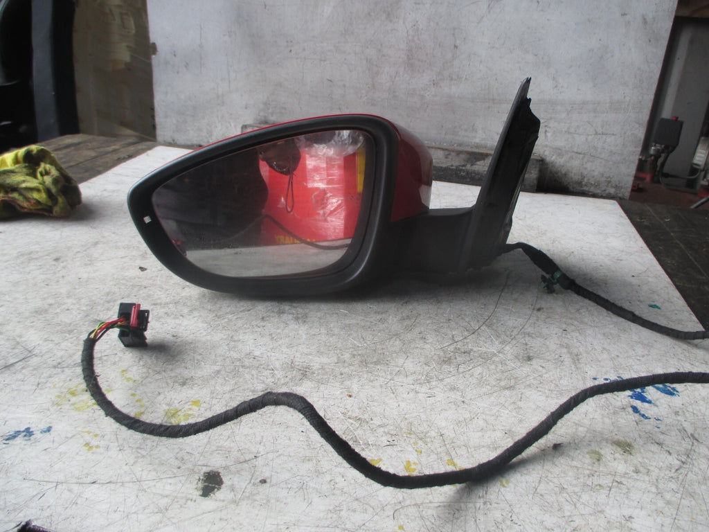 VW VOLKSWAGEN B7 PASSAT 2014 NSF FRONT PASSENGER SIDE ELECTRIC WING MIRROR RED