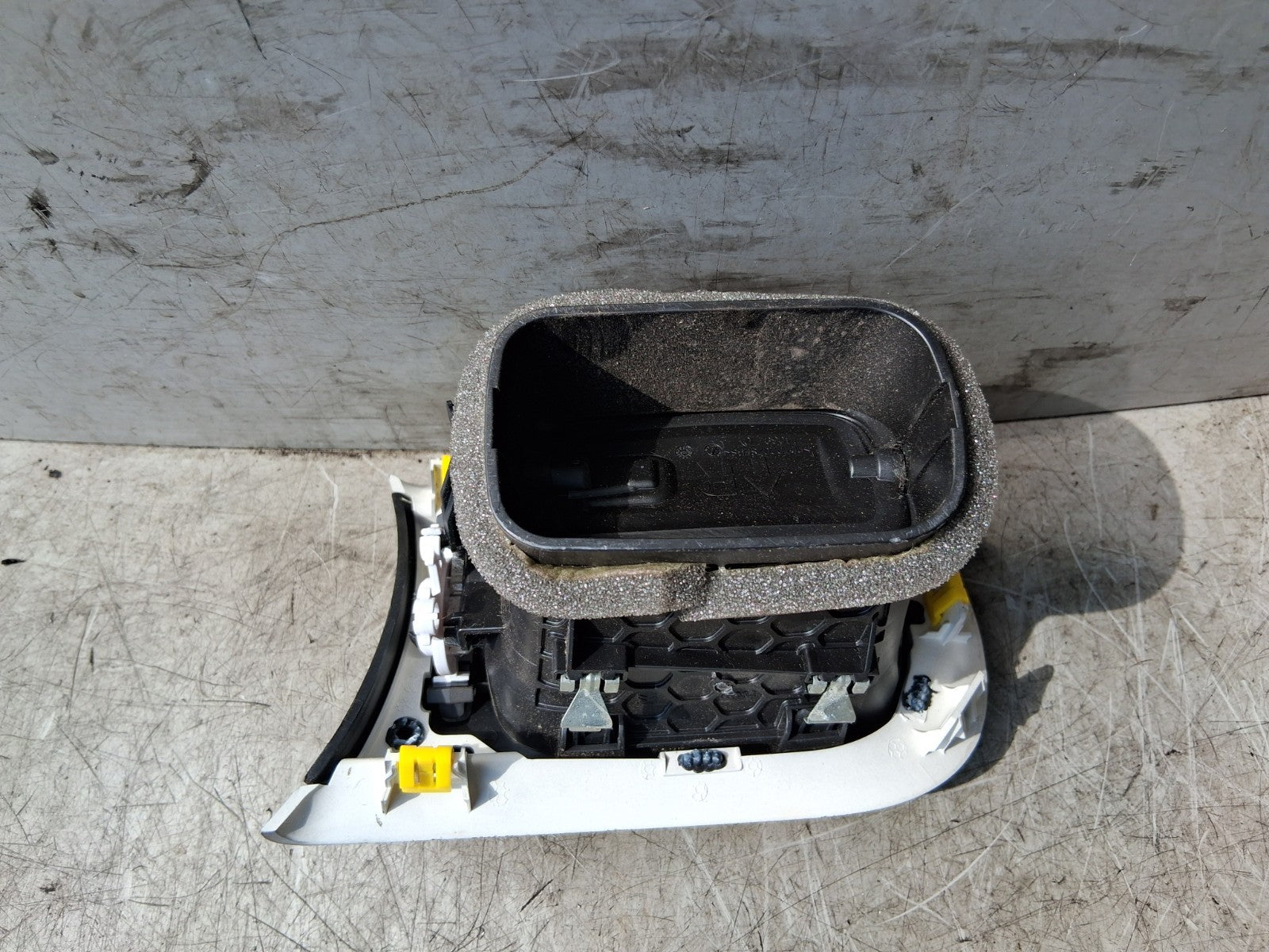 2021 CITROEN C3 MK3 OSF DRIVER SIDE FRONT RIGHT AIR VENT 98162210ZD
