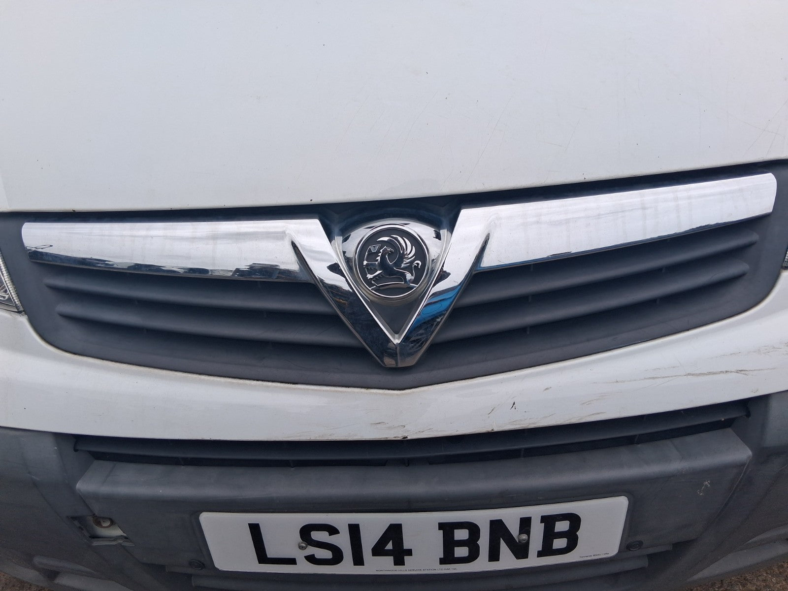 2014 VAUXHALL VIVARO MK1 COMPLETE UPPER BUMPER FRONT GRILL BADGE CHROME GRILLE