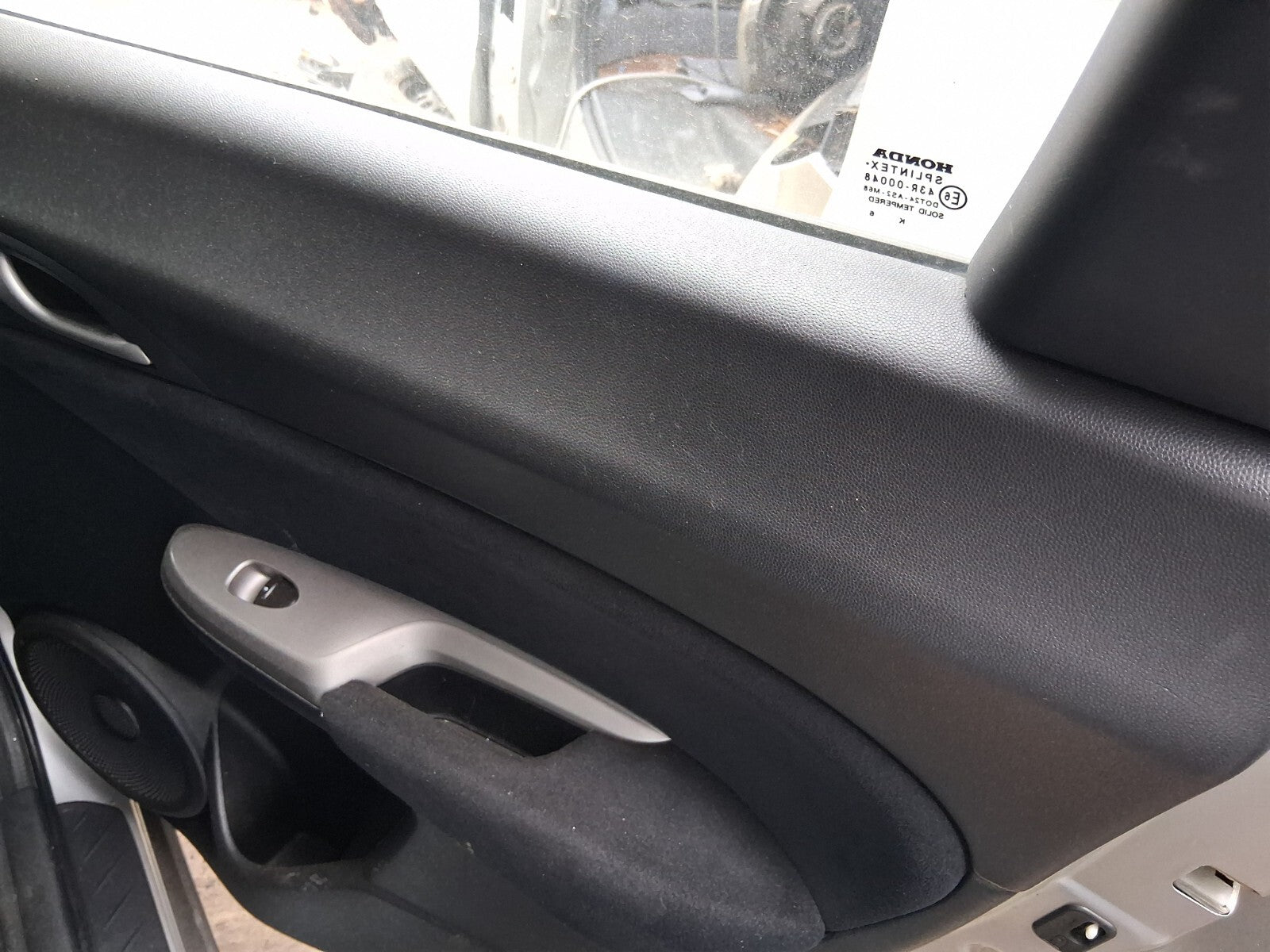 2007 HONDA CIVIC MK8 OSR COMPLETE DRIVER DOOR ALABASTER SILVER METALIC NH700M