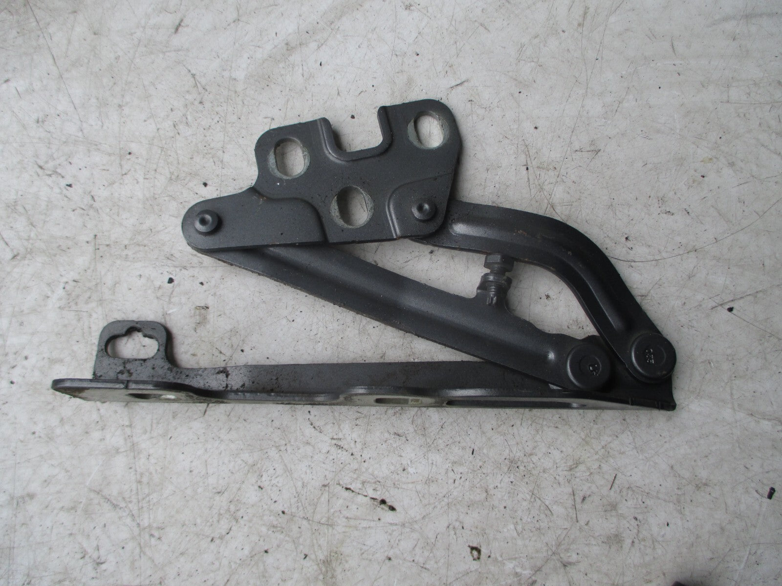 VAUXHALL CORSA E 2017 NSF PASSENGER SIDE FRONT BONNET HINGE GREY 13311903