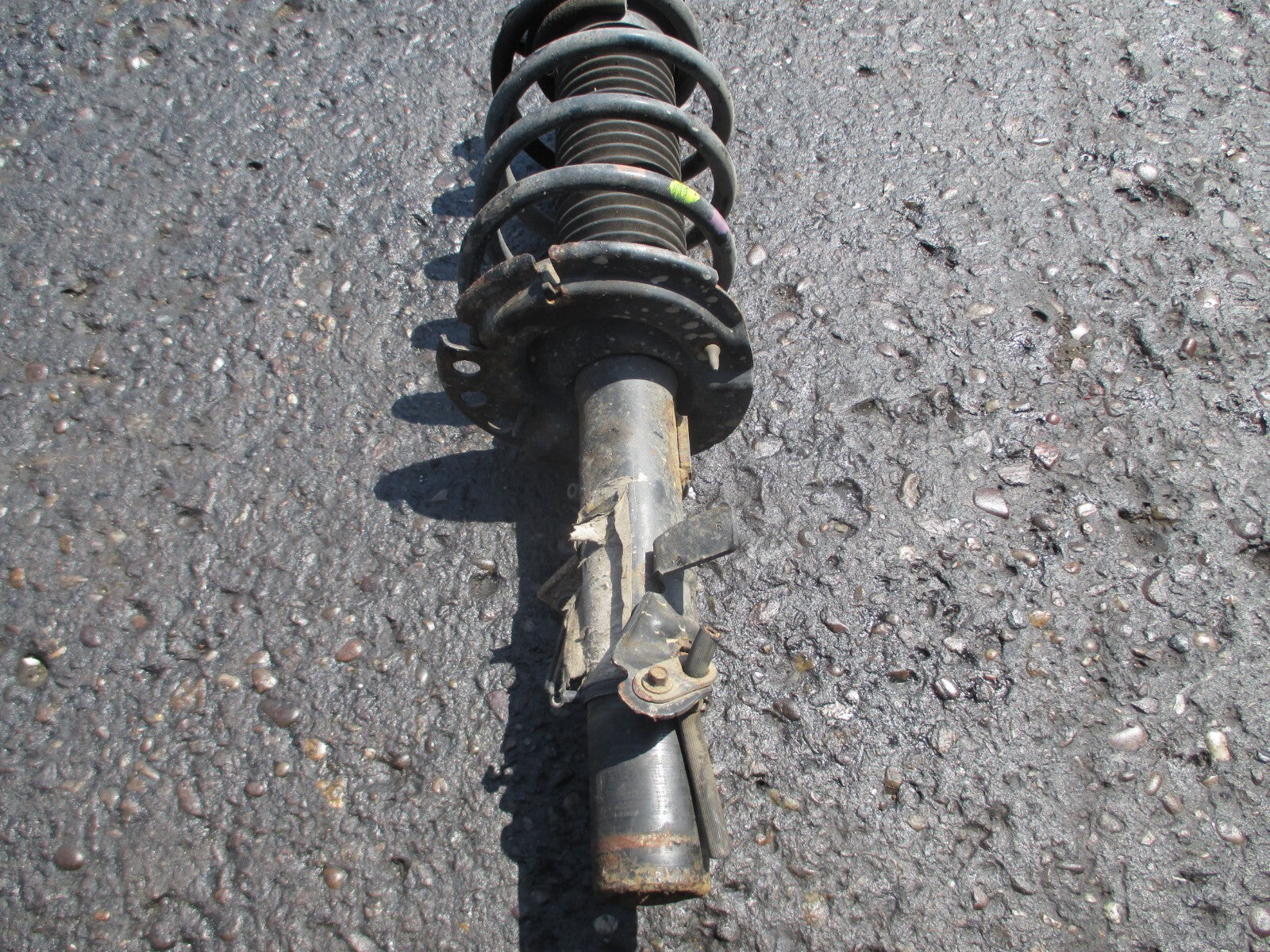 FORD FOCUS MK3 2016 OSF DRIVER SIDE SHOCK SPRING ABSORBER BV6118045LBB