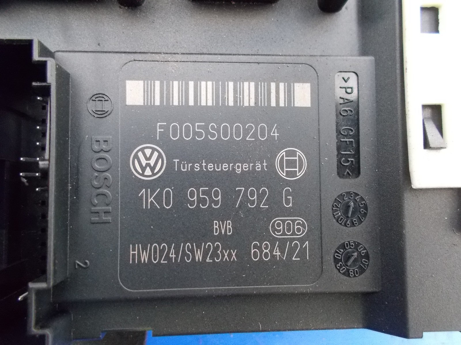 2006 VW PASSAT B6 NSF PASSENGER SIDE FRONT WINDOW MOTOR 1K0959792G 1K0959702K