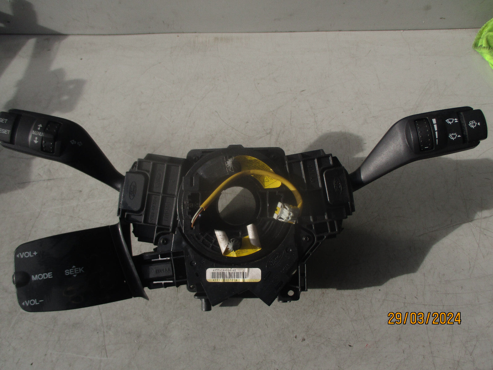 2009 FORD FOCUS INDICATOR WIPER SWITCH STALK AIR BAG SQUIB 4M5T14A664AB