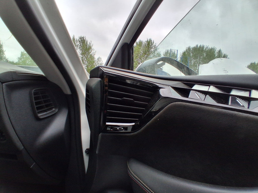 2023 DS DS 4 CROSSOVER OSF DRIVER SIDE FRONT AIR VENT BLACK