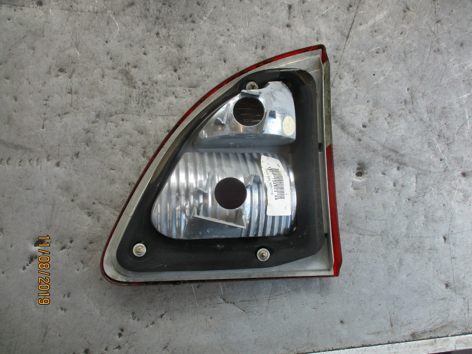FORD GALAXY MK2 NSR PASSENGER SIDE REAR INNER TAILGATE BOOT LIGHT YM2113A603AB