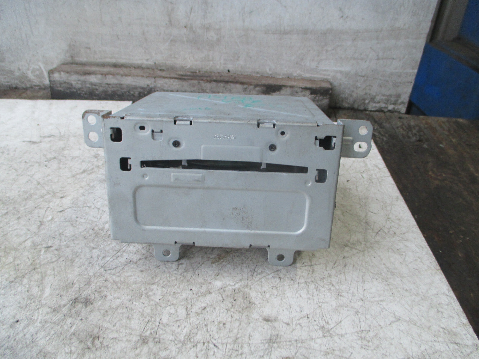VAUXHALL ASTRA GTC 2016 RADIO CD PLAYER HEAD UNIT 23210023