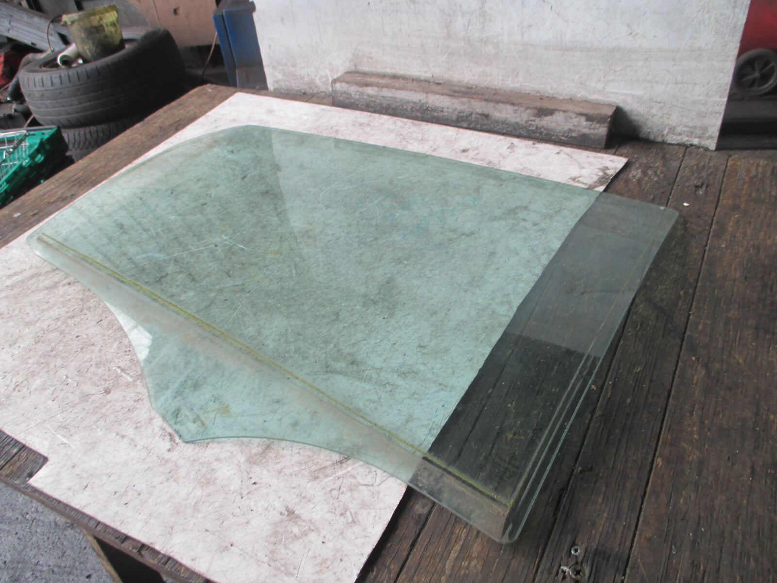 MERCEDES B CLASS W245 2007 OSR DRIVER SIDE REAR DOOR WINDOW GLASS