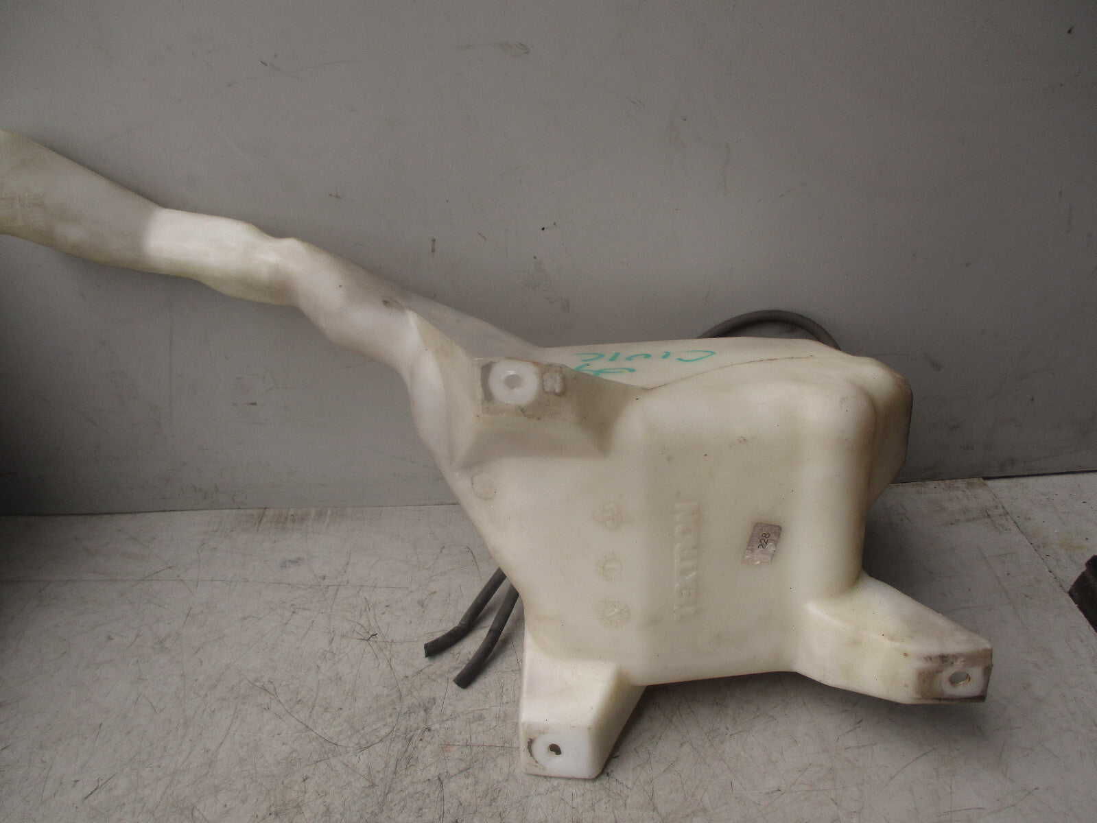 2004 HONDA CIVIC WINDSCREEN WASHER BOTTLE TANK & PUMP