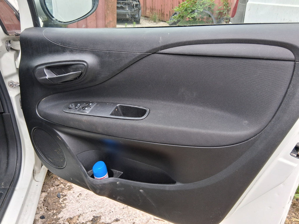 2014 FIAT PUNTO FACELIFT 5 DOOR MK3 OSF DRIVER SIDE FRONT DOOR CARD