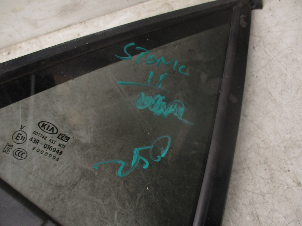 2018 KIA STONIC OSR DRIVER SIDE REAR RIGHT DOOR WINDOW QUARTER GLASS
