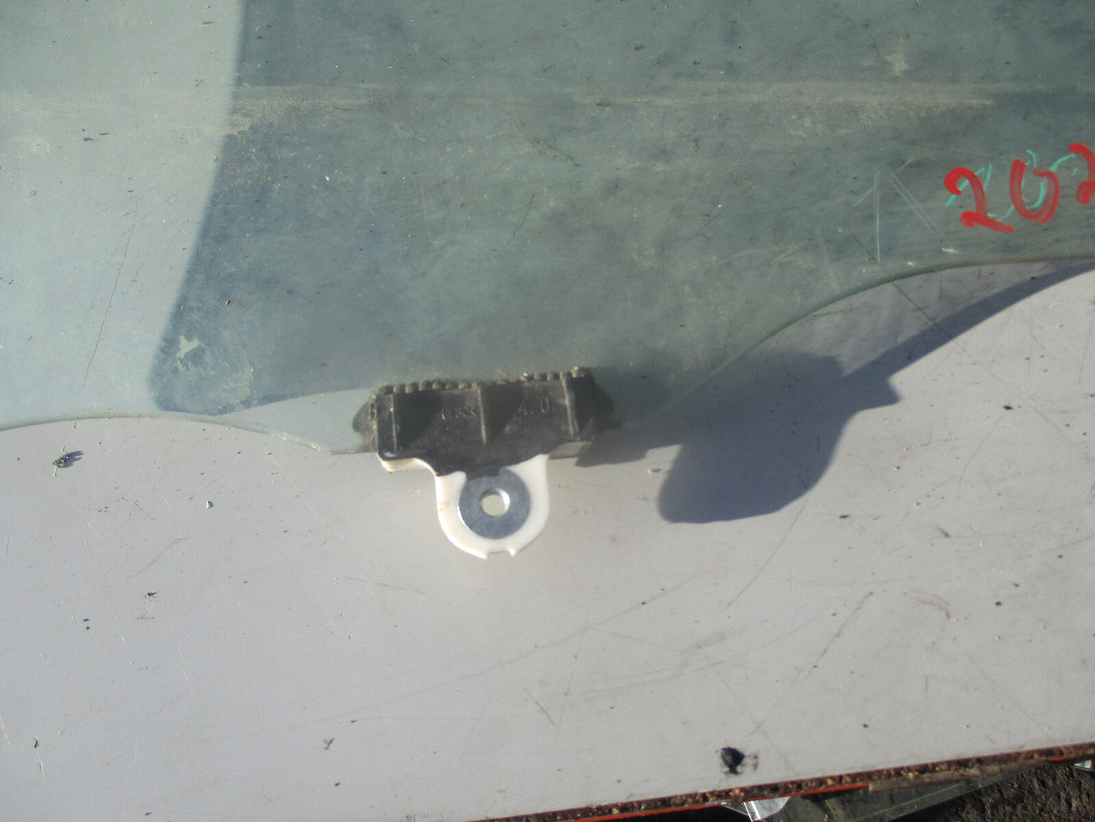 MITSUBISHI ASX 2020 OSF PASSENGER SIDE FRONT WINDOW GLASS