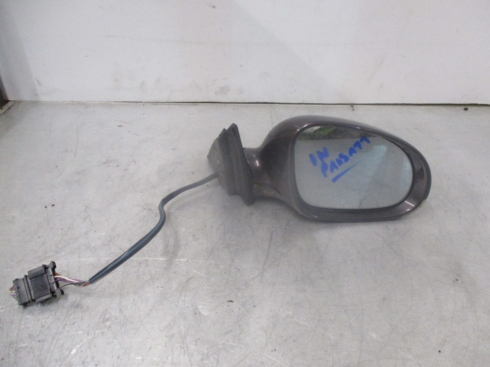VW PASSAT B5 OSF DRIVERS SIDE FRONT ELECTRIC WING MIRROR 3B0857934B