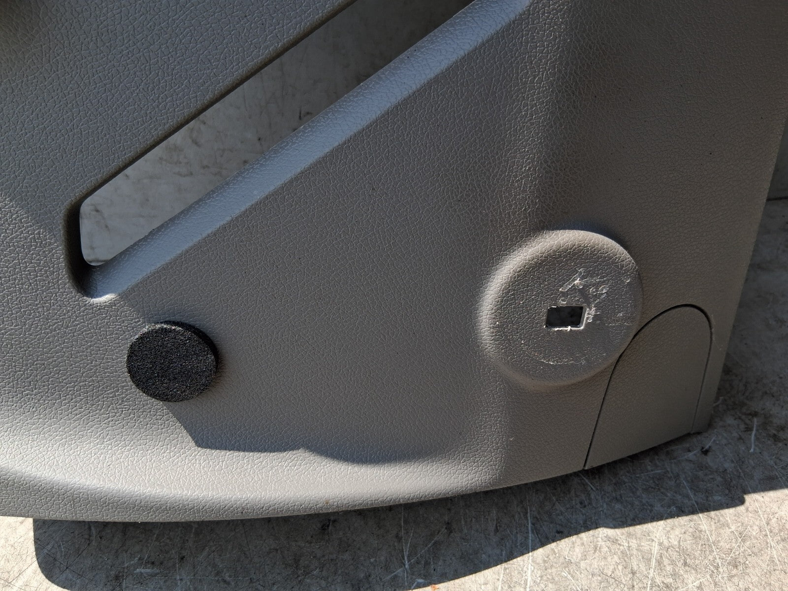 2023 RENAULT MASTER MK3 OSF DRIVER SIDE FRONT SUNVISOR HOLDER TRIM 969D65723R