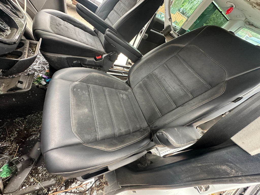 2018 VOLKSWAGEN CARAVELLE PASSENGER FRONT SEAT DOUBLE ARM REST HEATED LEATHER