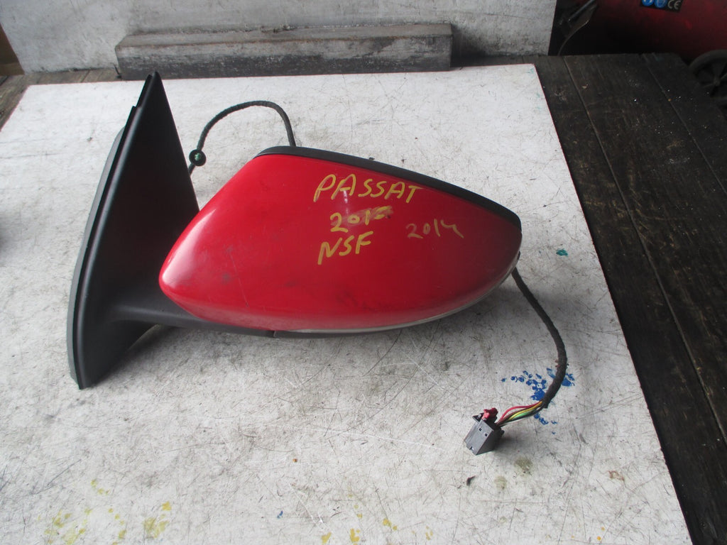 VW VOLKSWAGEN B7 PASSAT 2014 NSF FRONT PASSENGER SIDE ELECTRIC WING MIRROR RED