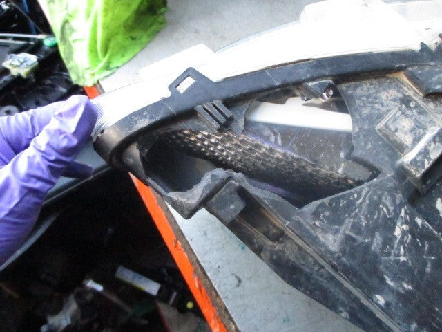 MERCEDES SPRINTER W907 NS PASSENGER HEADLIGHT BROKEN SPARES/REPAIR A9109060200