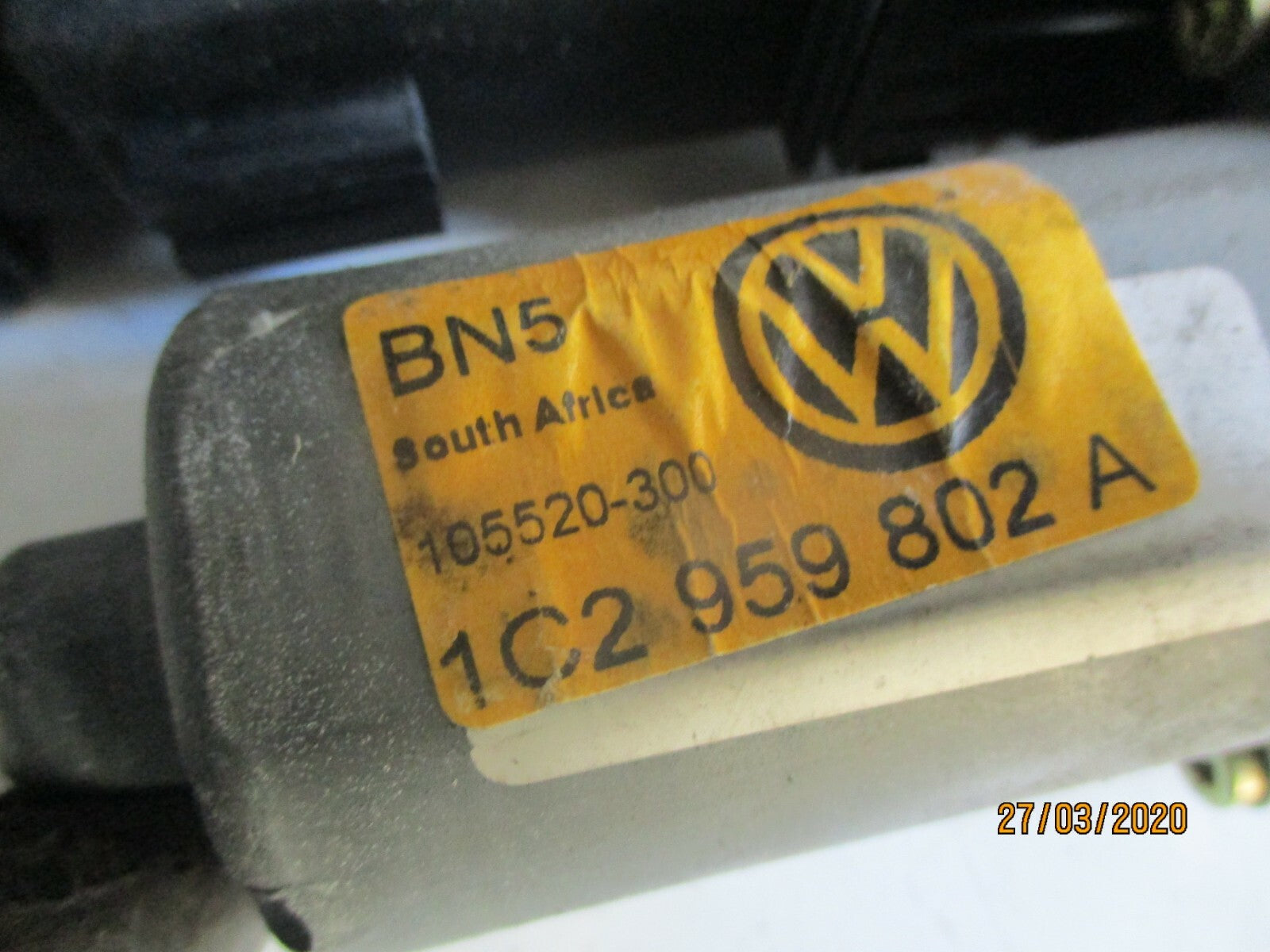 VW VOLKSWAGEN GOLF MK4 2003 NSF PASSENGER FRONT WINDOW MOTOR 1C2959802A