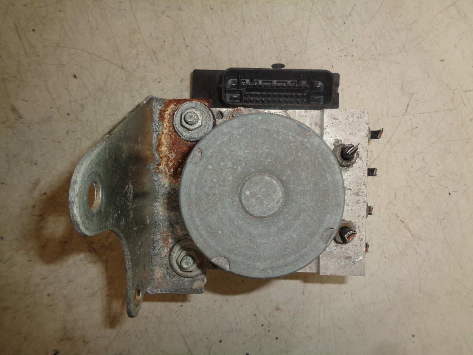 FORD KA MK2 2015 1.2 PETROL ABS PUMP MODULE 51977351
