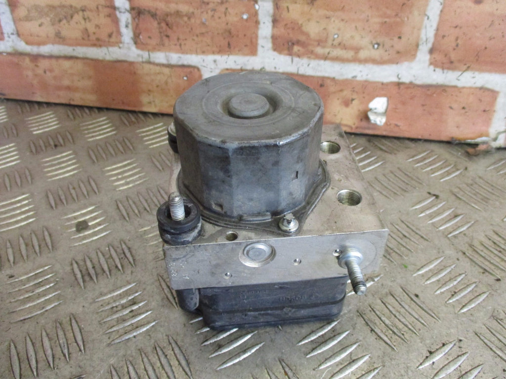 AUDI A1 2013 1.6 TDI DIESEL ABS BRAKE PUMP & CONTROLLER MODULE 6R0907379BA