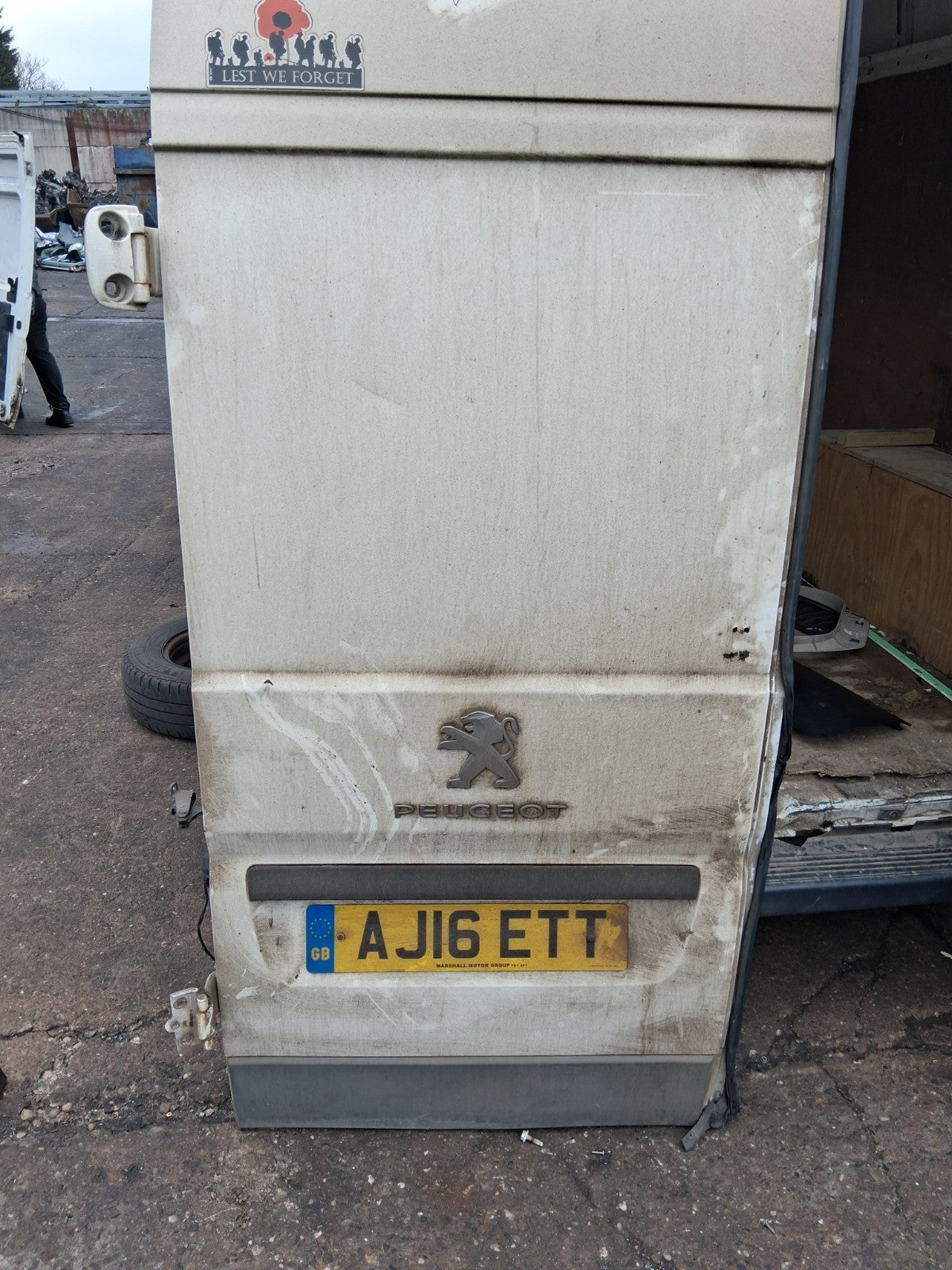 2016 PEUGEOT BOXER MK3 NSR PASSENGER SIDE REAR LEFT COMPLETE DOOR WHITE