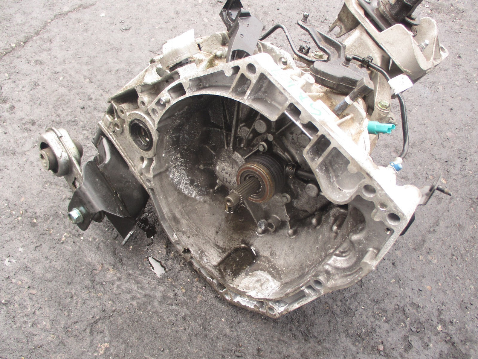 NISSAN QASHQAI J11 MK2 2021 1.3 PETROL 6 SPEED MANUAL GEARBOX TL4170 GB 107