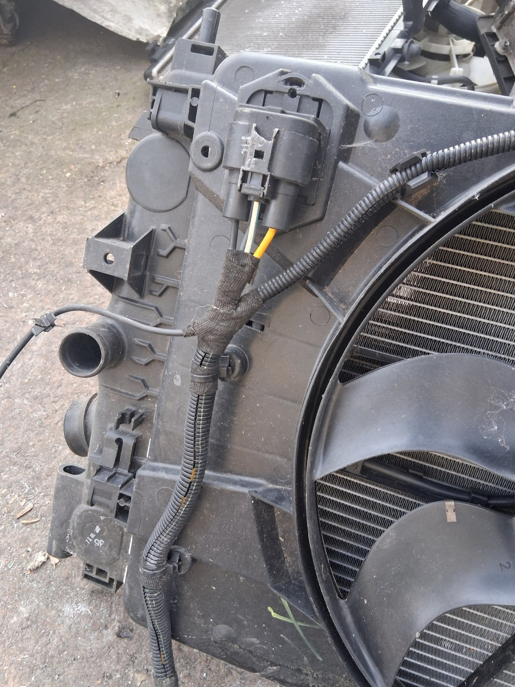 2017 VAUXHALL ZAFIRA C 1.4 PETROL RADIATOR RAD PACK 16470893