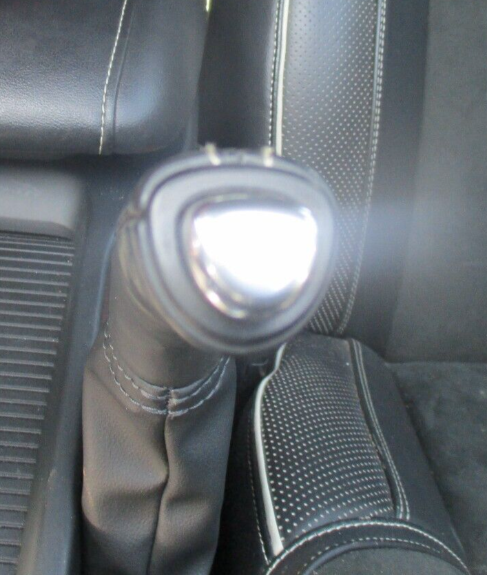 2016 VOLVO V40 R DESIGN MANUAL PARKING HANDBRAKE LEVER MECHANISM