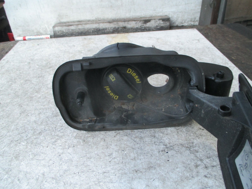 AUDI A6 2017 C7 4G BLACK  DIESEL FUEL FLAP COVER 4G0809906