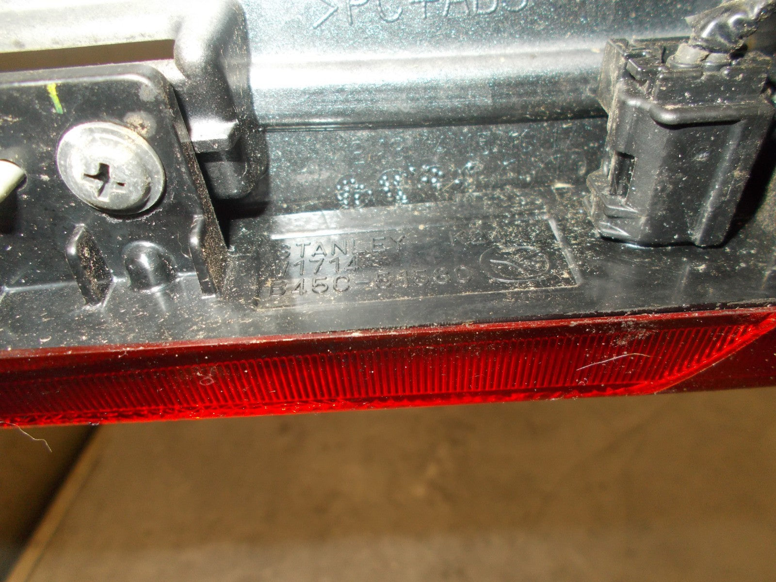 MAZDA 3 BM (MK3) 2016 HIGH LEVEL THIRD STOP BRAKE LIGHT B45C51580