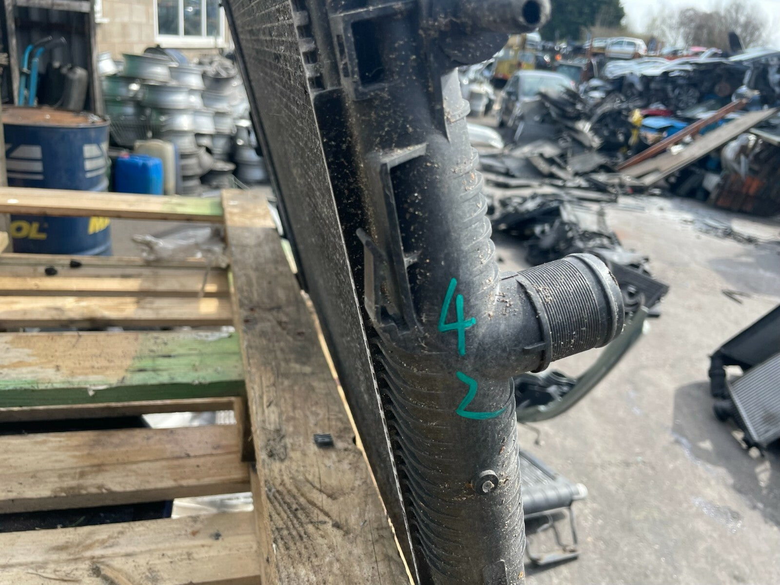 2012 RENAULT SCENIC MK3 2.0 DIESEL WATER COOLANT RADIATOR 214100017R R42