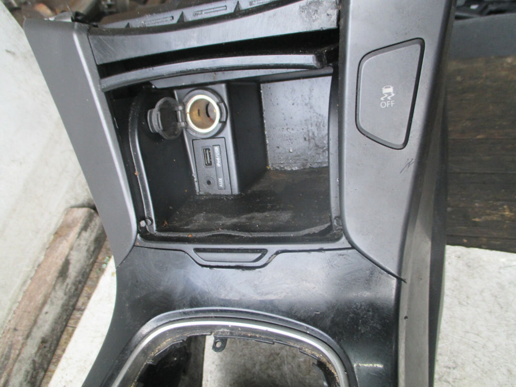 HYUNDAI I40 2012 MK1 ESTATE CENTRE CONSOLE ARMREST