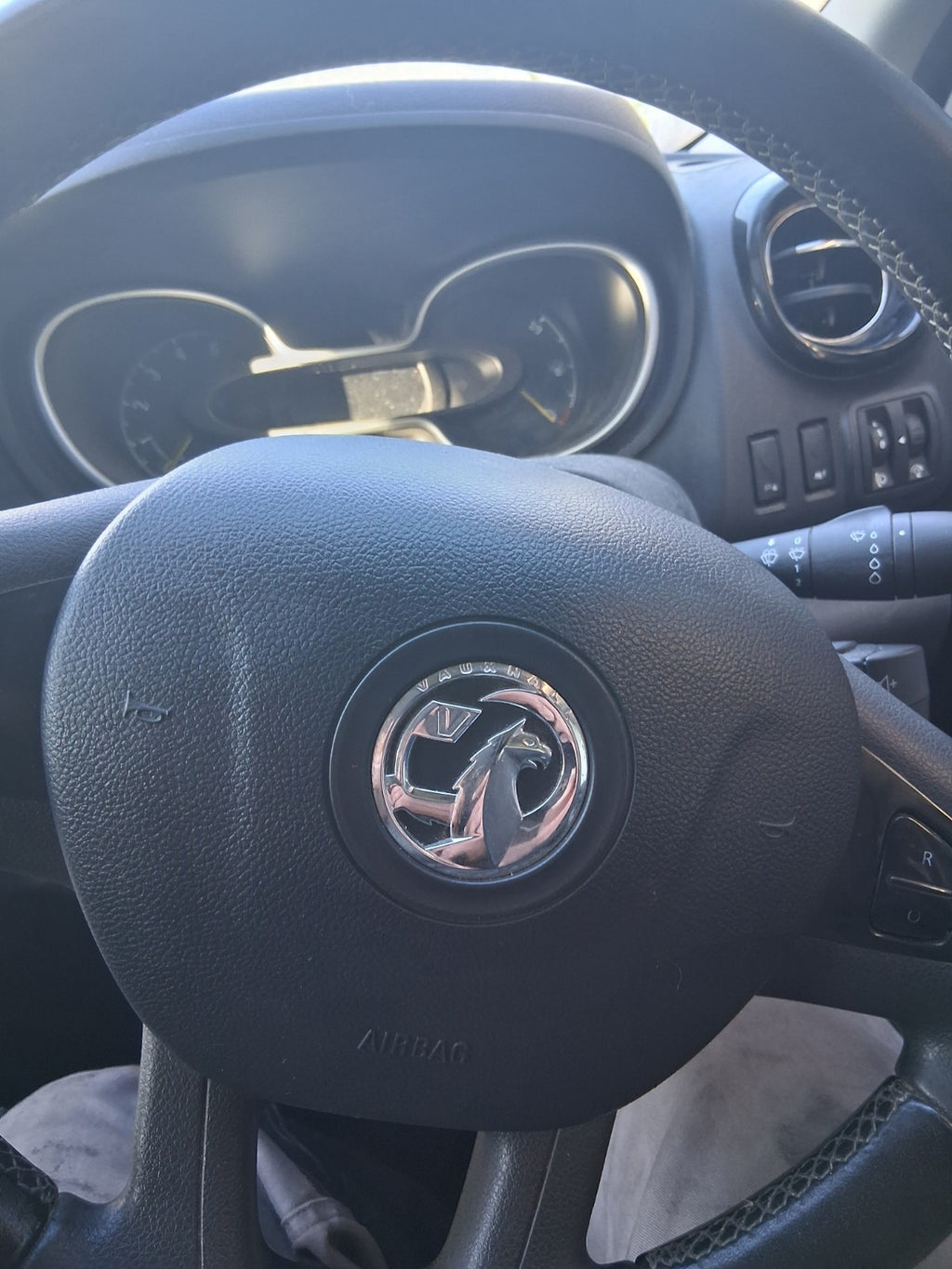 2017 VAUXHALL VIVARO MK2 STEERING WHEEL AIRBAG BLACK