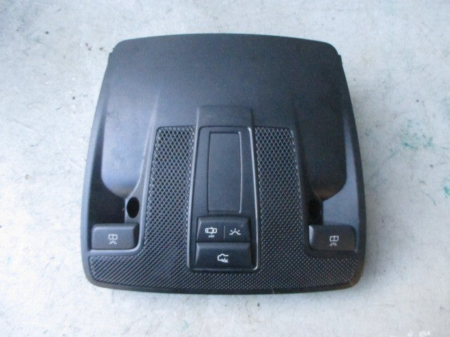 2018 MERCEDES A CLASS W176 INTERIOR FRONT ROOF READING LIGHT A0009004508